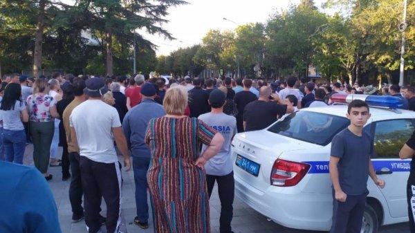 В Южной Осетии на фоне отставки правительства начались задержания силовиков - «Новороссия»