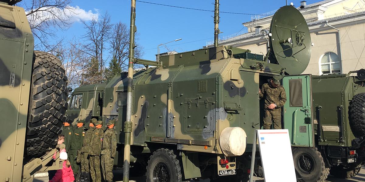 Верхняя военного. Р-419л1. Комплект поставки р-419 МП.