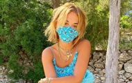 Певица Рита Ора снялась в купальнике и защитной маске в тон - «Фото»
