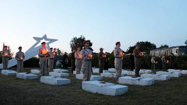 Окопная свеча на Партизанской стоянке 22 июня 2023 года - «Военное обозрение»