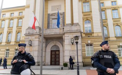 Варшава готовит уголовный десант на Львов? - «Политика»