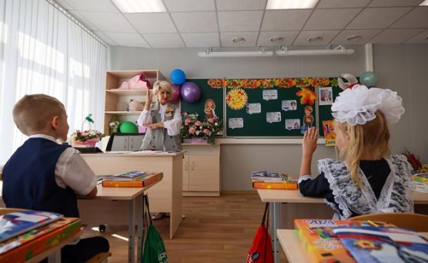 Вам — в глушь! Какая судьба ожидает тысячи педагогов, внезапно ставших лишними - «Общество»