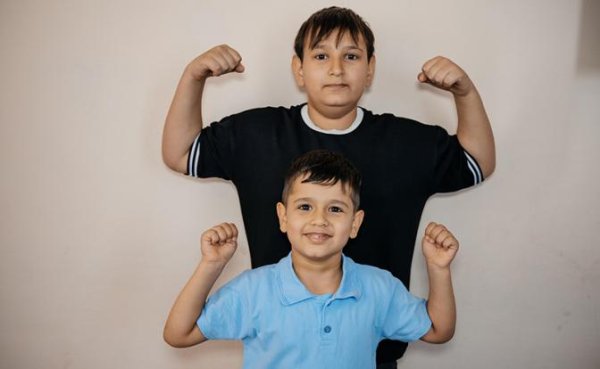 Братья шести и двенадцати лет смертельно больны. Нужна срочная помощь! - «Общество»