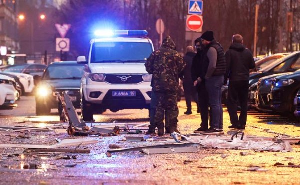 Красногорск вновь под ударом: БПЛА разнес квартиру в многоэтажке недалеко от военного госпиталя им. Вишневского - «Происшествия»