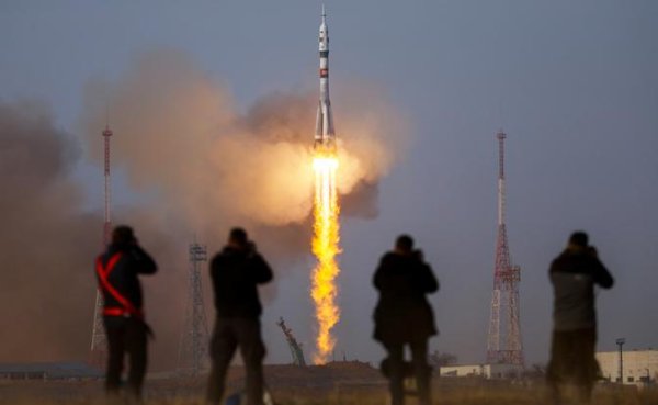 Отечественной космонавтике желательно сменить орбиту, с МКС даже Москву еле видно - «Происшествия»