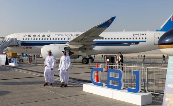 Золотые «лайнеры Си» летят из Пекина к российским олигархам - «В мире»