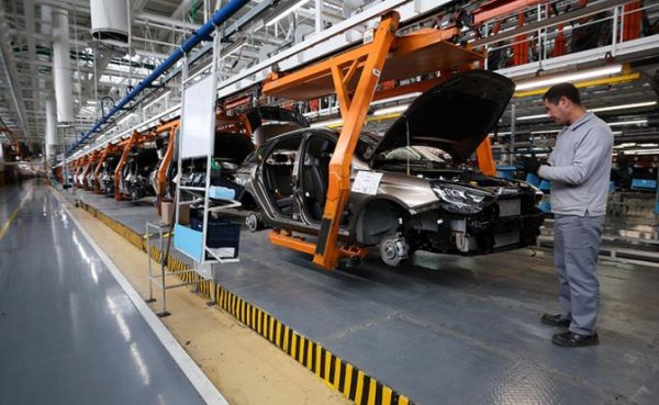 АвтоВАЗ: Возможно ли «черную дыру» превратить в локомотив экономики — или «место тут проклятое»? - «Авто»