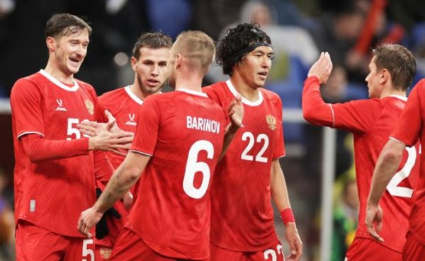 Планета «розовых пони»: Дюков вновь пообещал, что УЕФА и ФИФА пустят Россию на стадионы - «Спорт»