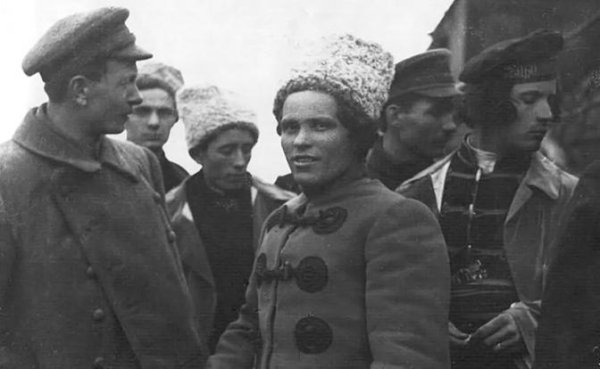 Примирить Россию и Украину поможет не Трамп, а умерший батька - «Культура»