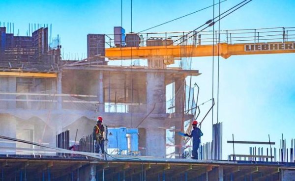 В прорабскую — как на галеру: Чиновники нашли свежее-свежее решение пополнения строительных кадров - «Экономика»