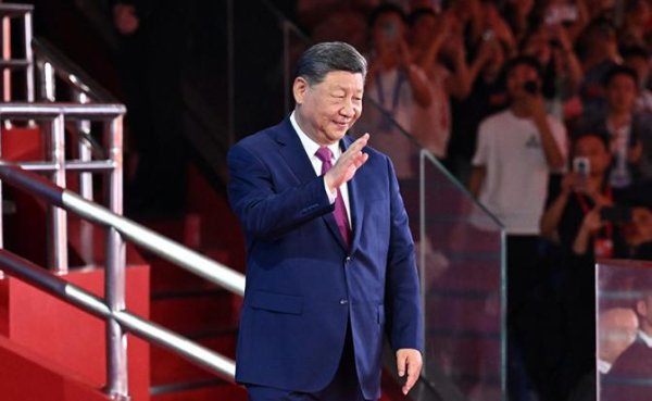 Зеленский решил обменять Трампа на Си Цзиньпина — и без доплаты - «Политика»