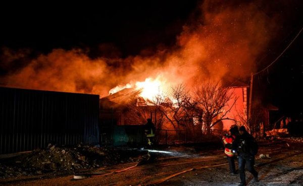 «Это вам за Туапсе и за Севастополь»: Очередная «ответка» раскурочила главный порт врага - «Военные действия»