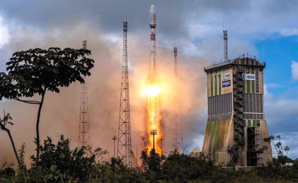 Месть Путину: Макрон взорвал «Союз» в Гвиане, чтобы навсегда забыть о русских и Гагарине - «В мире»