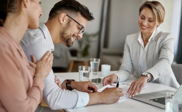 Страховые агенты остаются важнейшими игроками на рынке труда, несмотря на ускорение цифровизации - «Авто»