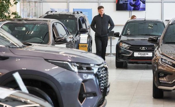 Импортопомутнение: Экономика России катится в пропасть верхом на «АвтоВАЗе» - «Авто»