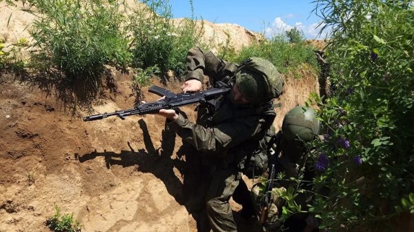 Российские бойцы пресекли контратаку колумбийских наёмников на Харьковском направлении - «Военное обозрение»