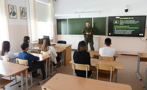 Из окопов и блиндажей — в школы: Минпрос предложил бойцам, вернувшимся с СВО, героический эксперимент - «Общество»