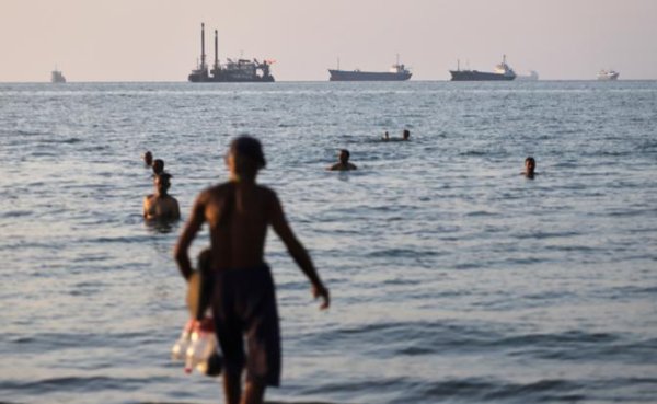 После открытия Ормузского пролива нефтяное цунами может смыть и ОПЕК+, и российскую экономику - «В мире»