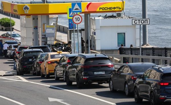 Топливный кризис: Официальные «Ура!» никак не соотносятся с печальной реальностью - «Экономика»